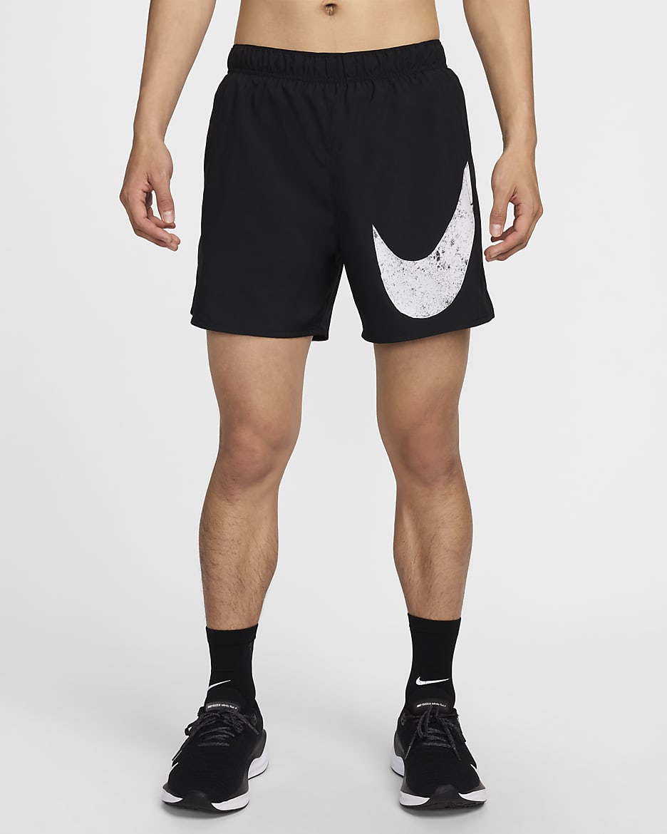 Nike challenger shorts black online